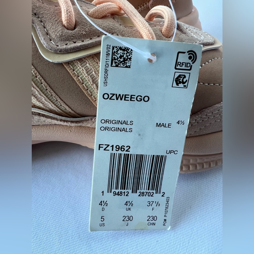 Adidas Originals Men’s Osweego Sneaker Color: Glow Orange Size:Men’s 5/Women’s 6 - Picture 12 of 16